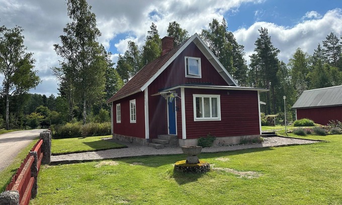 Emmaboda Apartamento | Schwedenhaus in Alleinlage und Seenähe