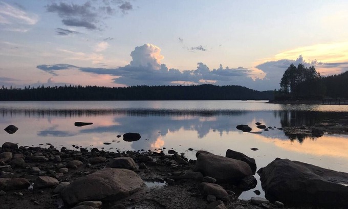 Jorn Otro | Schwedisches Bauernhaus in Lappland Umgeben von Seen und Natur