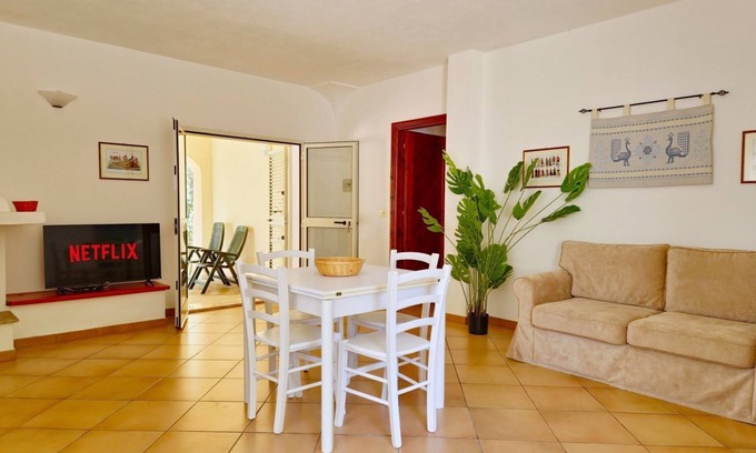 Orosei Apartamento | [Scogliera] Apartamento a 800 metros del mar con jardín