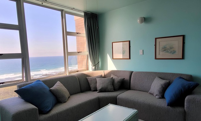 Saint Michael's on Sea Apartamento | Scottburgh Views - Smile & Wave