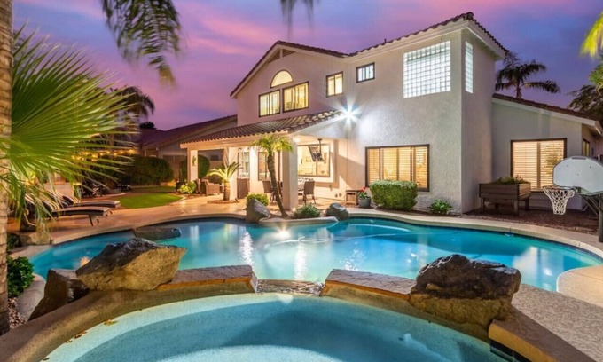 Paradise Park Vista Casa | Scottsdale Luxury Home w/ Pool, Games and Fire pit