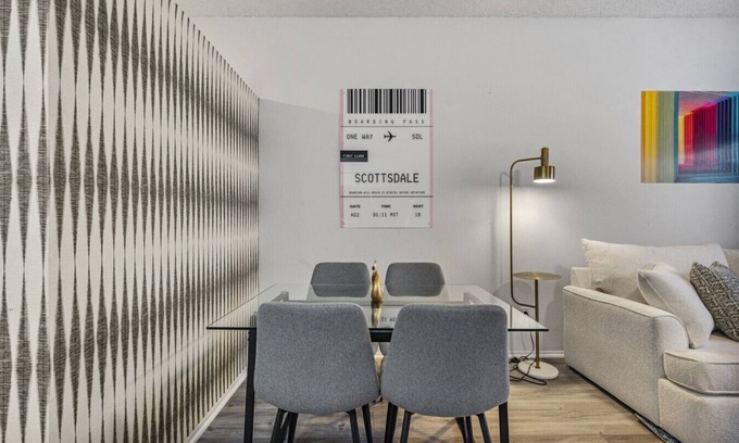 Peaceful Valley Apartamento | Scottsdale Luxury Studio- Free Parking - Luxe Bed