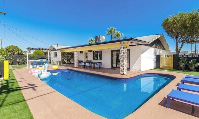 Park Scottsdale Two Casa | Scottsdale Sophisticated Luxury w/Heated Pool, EV Charger