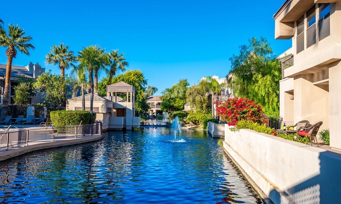 The Pavillions Casa | 🌴Scottsdale Waterfront Oasis in Gainey Ranch🌴