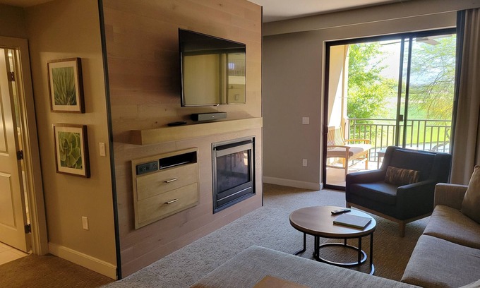 Kierland Villa | Scottsdale Westin Kierland Villas Resort. One br villa. Enjoy resort amenities.