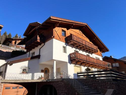 Ortisei Apartamento | Scurcia