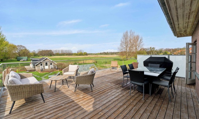 Nyborg Cabaña | Sea and meadow views – space and calm