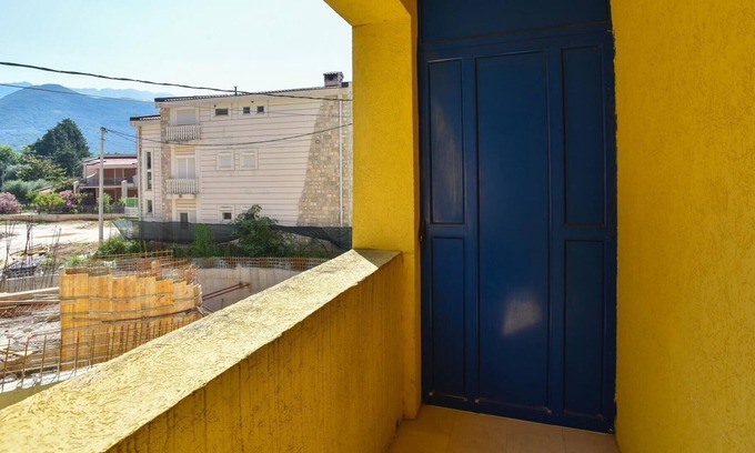 Zeljeznica Apartamento | Sea and Nature View Flat w Balcony in Bar