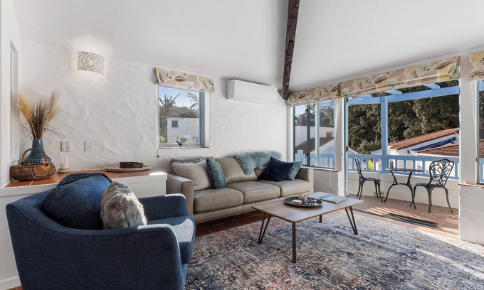 Orewa Casa | Sea Breeze - Orewa Oceanside Apartments