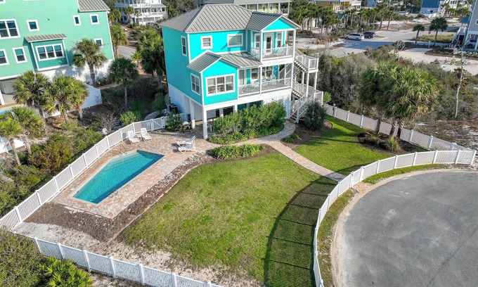 Seagrass Casa | Sea Breeze -Private Pool, Ocean Views, Hot Tub.