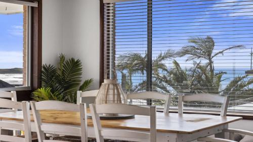 Emerald Beach Casa | Sea Change -Cheerful, Family Friendly, Sea Views