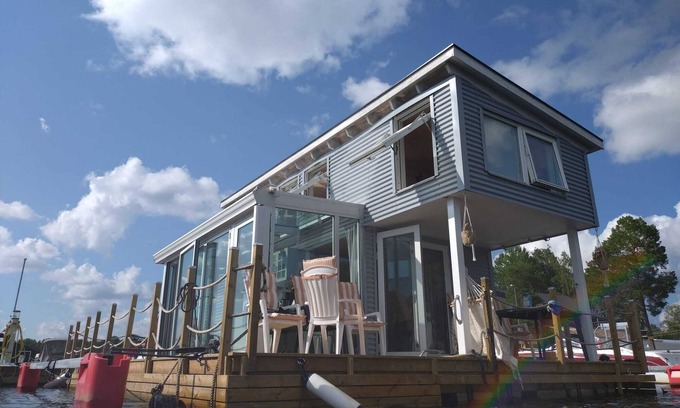 Falun Alquiler De Eote | SEA CO9 - The Houseboat Getaway