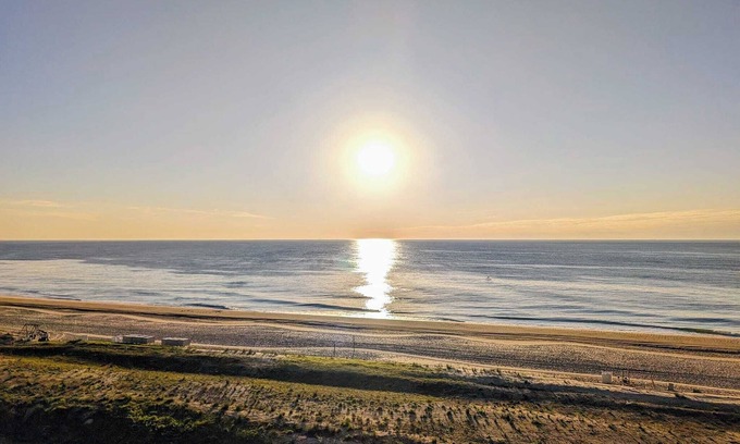 Bethany Beach Condominio | Sea Colony East, Premium 8th Fl. Chesapeake Oceanfront with Amazing Ocean Views!