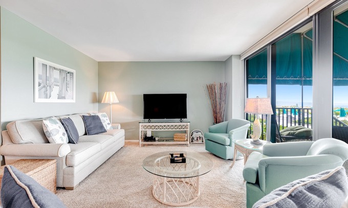 Bethany Beach Condominio | Sea Colony Ocean 1st floor condo w/ pool, tennis court, and elevator