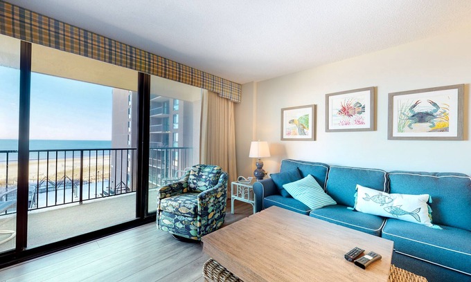 Bethany Beach Condominio | Sea Colony Ocean 5th floor condo w/ tennis court, pool, and elevator