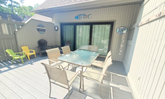 Bethany Beach Condominio | Sea Colony West - 2BR, 2BA - Acogedora casa costera junto al centro de tenis y la playa