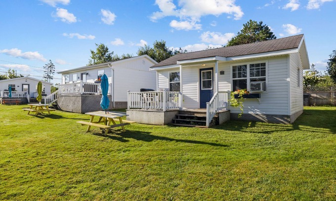 York Cabaña | Sea Glass, 2 BRs, Living, Kitchen & a Patio