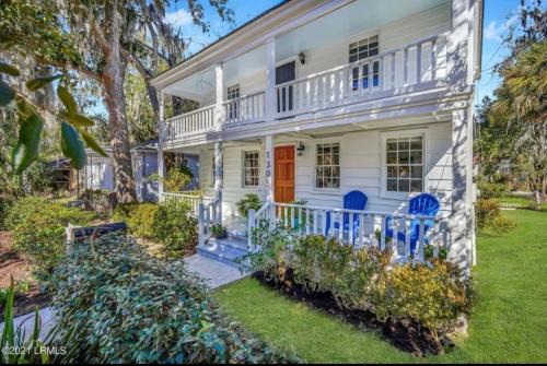 Northwest Quadrant Casa | Sea Glass Cottage on Duke - Three Bedrooms Downtown Beaufort