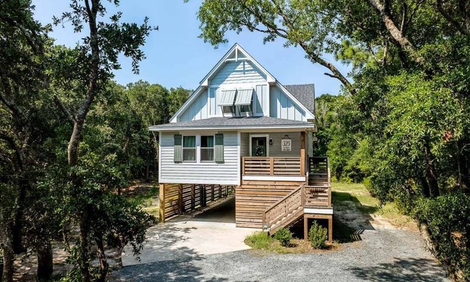 Southern Shores Casa | Sea Glass Shack | 2,025 ft to the beach | Private Pool and Hot Tub