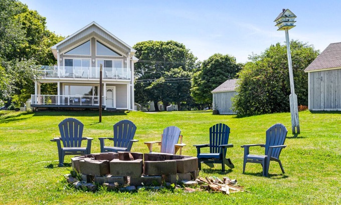 Beaubassin East Casa | Sea La Vie- Ocean View Vacation Home