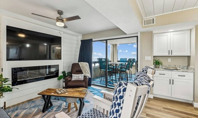 North Myrtle Beach Condominio | Sea Pointe 901- Luxurious 5BR Corner Unit- Pool