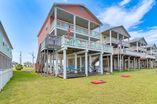 Freeport Casa | Sea Shell Chalet Oceanfront Surfside Beach Gem