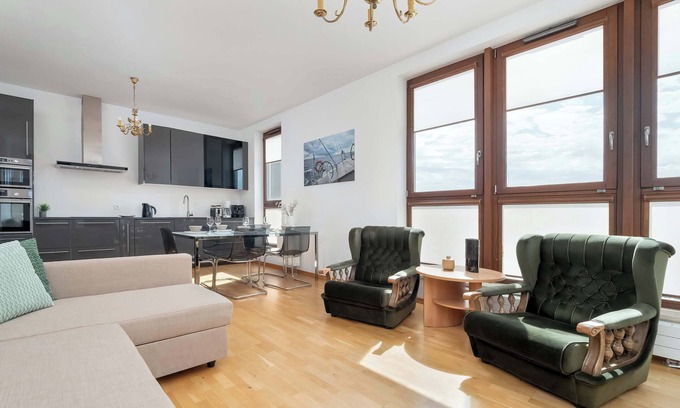 Srodmiescie Apartamento | Sea Towers 204 | Gdynia | Spacious Apartment | Parking | By the Port