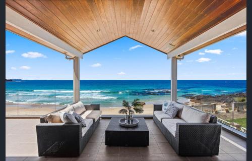 Shellharbour Casa | Sea View - Absolute Beachfront Shellharbour