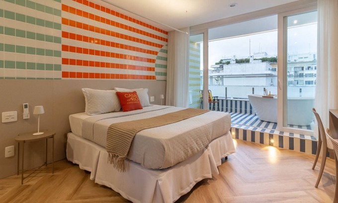 Copacabana Apartamento | Sea View and Balcony with Bathtub | Q12