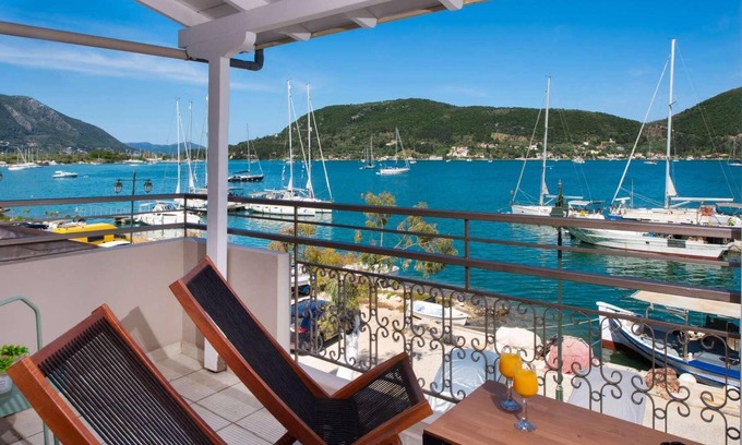 Vlicho Apartamento | Sea view apartment, Nidri town