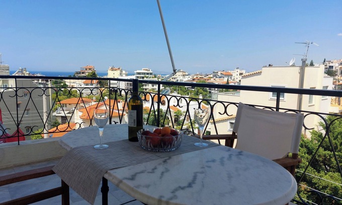 Voula Casa | Vista al mar, apartamento grande y cómodo en Voula