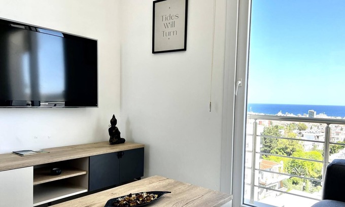 Kyrenia Apartamento | Sea View Flat 10 min to Beach in Kyrenia