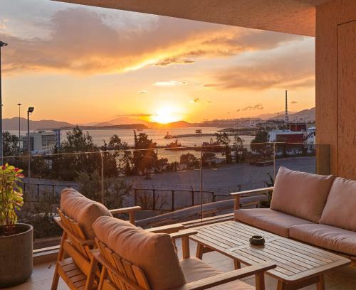 Piraeus Casa | Sea View Garden Suites