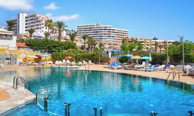 Santiago del Teide Apartamento | Sea View Neptuno by Interhome