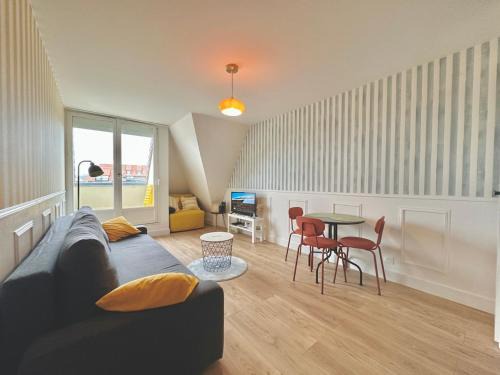 Villers-sur-Mer Apartamento | Sea view Studio, fully-equipped, TV & WiFi