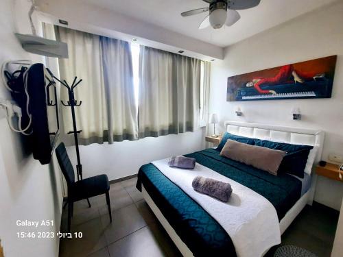 Caesarea Apartamento | Sea View Suites - דירות נופש עם מקלט
