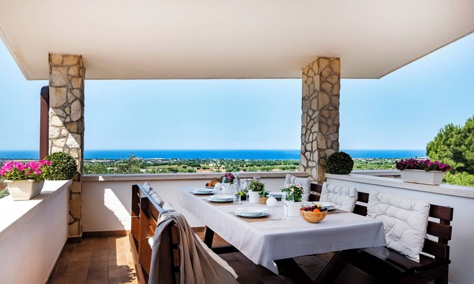 Polignano a Mare Villa | Villa con vistas al mar,3 km del mar y del centro, piscina privada,zona infantil