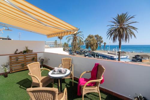 Las Acacias Casa | Sea & Wave Al Rolo Beach Apartment