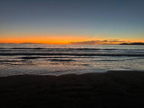 Raumati South Casa | Seabreeze Retreat - Paraparaumu Holiday Home