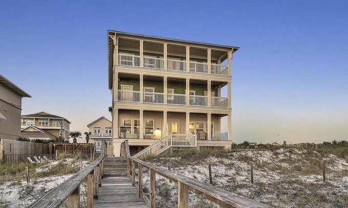 Tang-O-Mar Casa | Seaclusion by Five Star Properties