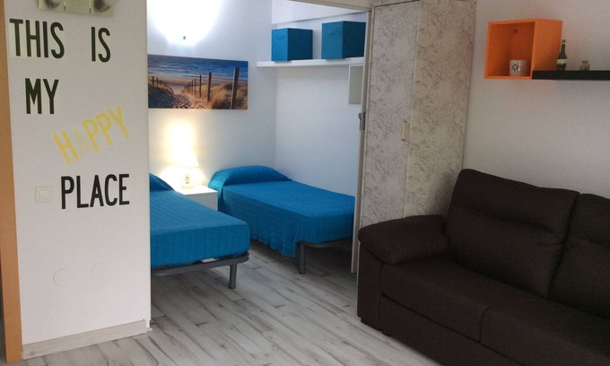 Salou City Centre Apartamento | Apartamento primera línea de mar, reformado.