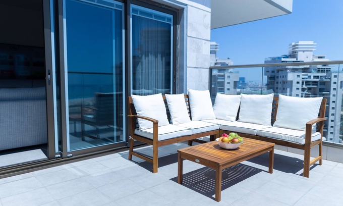 Rishon LeTsiyon Apartamento | SeaFront Luxurious 3 BR Apartment