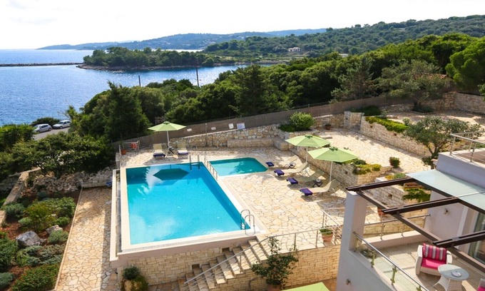 Gaios Villa | Villa con piscina privada, vistas al mar y jardín, barbacoa, a sólo 10 minutos a pie de Gaios