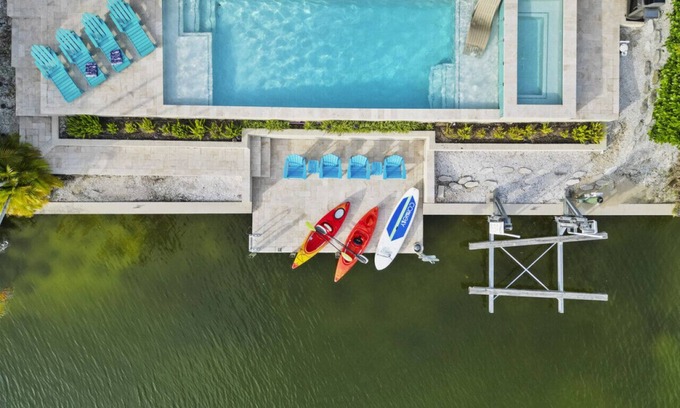 Fort Myers Casa | Pool, Spa, Kayaks, Bikes, Fishing gear & More