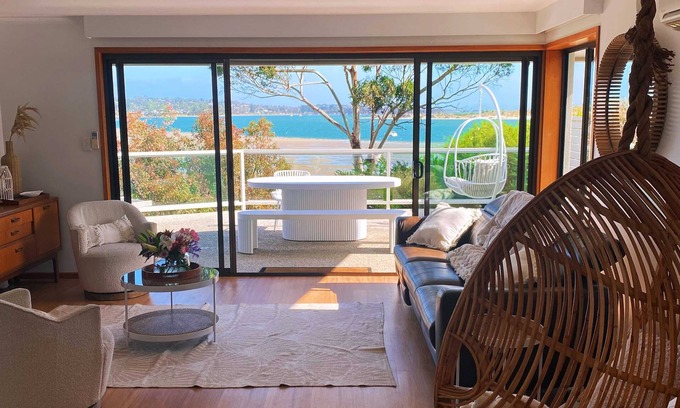 Lewisham Casa | Seagrass Coastal Retreat with direct beach access