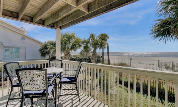 Isle of Palms Condominio | Villa frente al mar íntima - 1HAB con servicios de dunas salvajes!