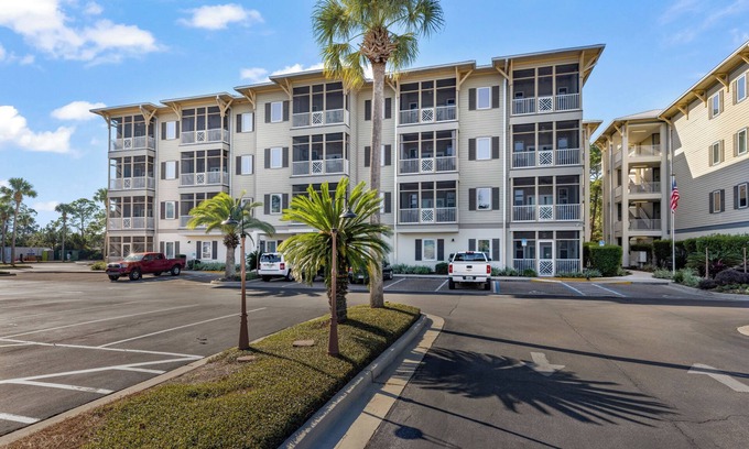 Village of Sugar Beach Condominio | Seagrove Highlands - 750 Steps to the Beach - 5 minute walk - | 3BR | 4 Beds