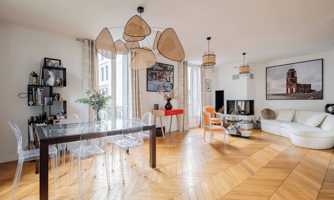 Republique–Point-du-Jour Casa | Seagull’s House, by Veeve