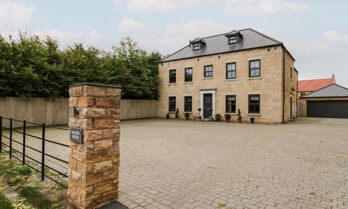 Scarborough Casa | Seamer Manor House