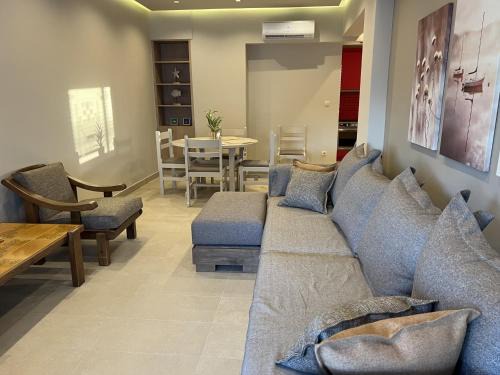 Oropos Apartamento | SeaNfinity Spotless, 1BR Apt with Beach View